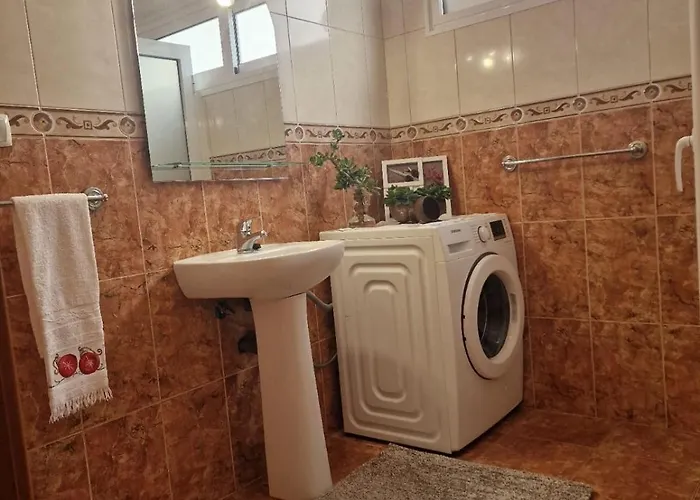 - Madeira Group Villa Prazeres